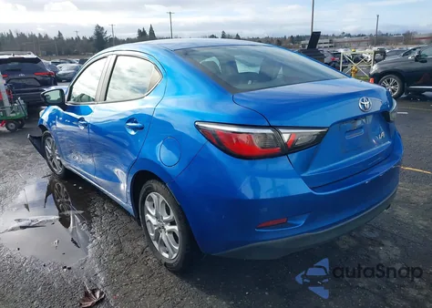 2018 Toyota Yaris Ia из США, поврежденный, VIN 3MYDLBYV1JY323261